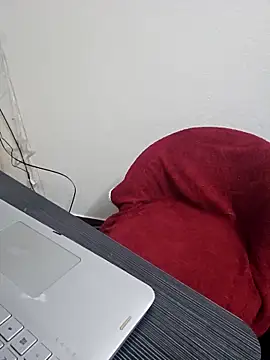 Snapshot of Dreamy_Diya chatting on 03.29.26 Dreamy Diya online show from 03.29.26