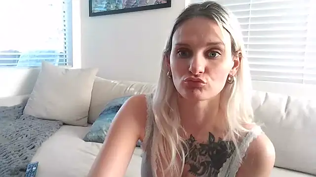 BonnieBazz online show from 12.02.24