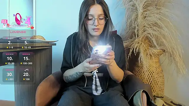 Snapshot of Elecktra_sweet chatting on 03.03.26 Elecktra sweet online show from 03.03.26