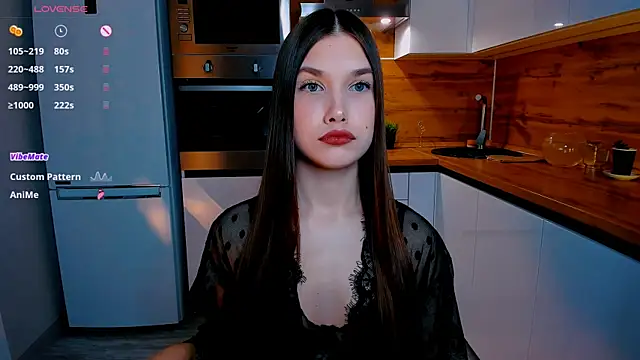 Snapshot of _Eva_Lee chatting on 12.04.24 Eva Lee online show from 12.04.24