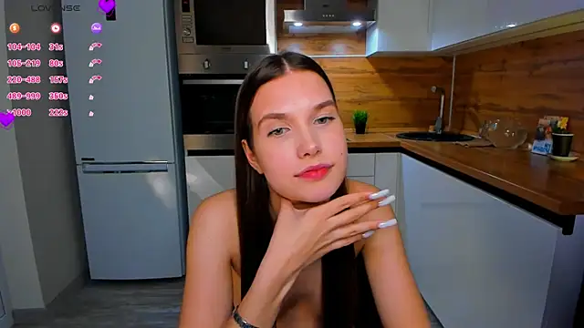 Snapshot of _Eva_Lee chatting on 12.16.24 Eva Lee online show from 12.16.24