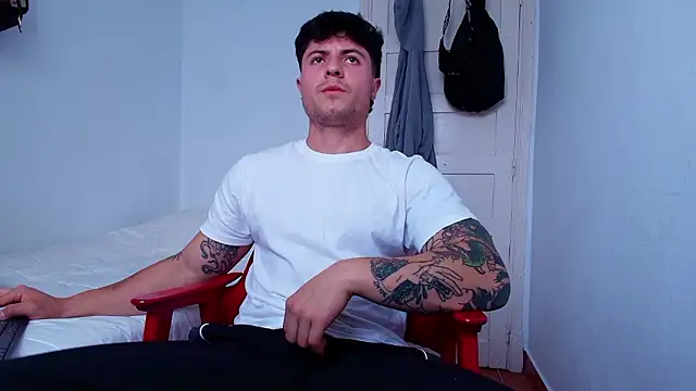 Snapshot of juandking chatting on 10.23.25 juandking online show from 10.23.25