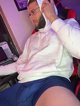 Snapshot of Joker19196 chatting on 10.21.25 Joker19196 online show from 10.21.25