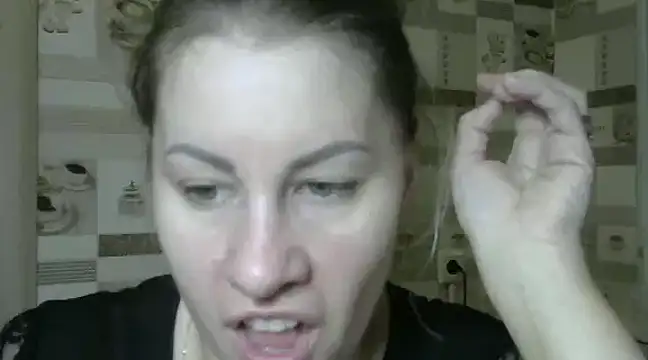 TherestlessKitty online show from 02.14.25