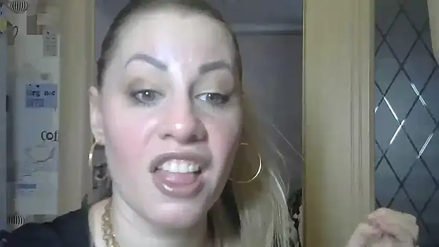 TherestlessKitty online show from 03.17.25