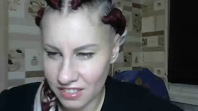 TherestlessKitty online show from 10.12.25