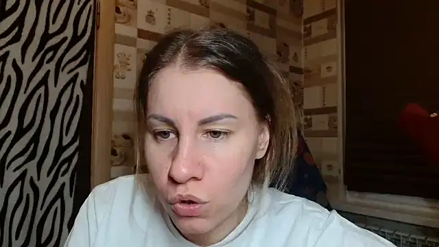 TherestlessKitty online show from 02.17.26