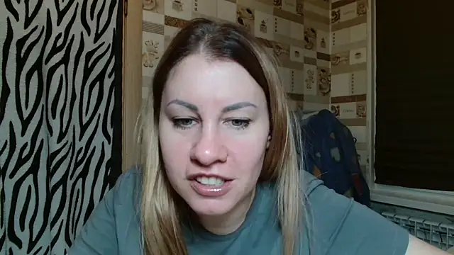 TherestlessKitty online show from 04.10.26