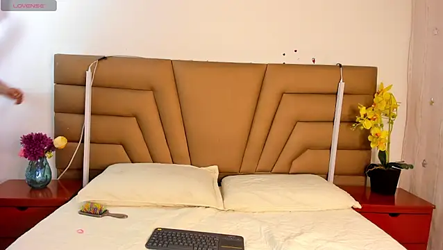 Snapshot of Samuel_Matthew chatting on 01.22.25 Samuel Matthew online show from 01.22.25