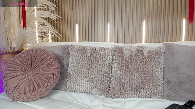 Tayzon Foxxx online show from 04.22.26