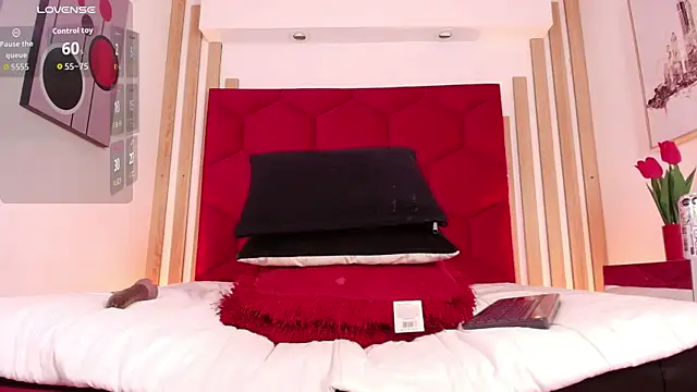 Tayzon Foxxx online show from 07.26.26
