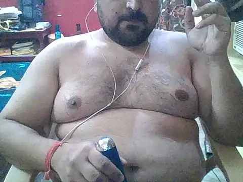 ARYANAVAILABLE online show from 10.25.25