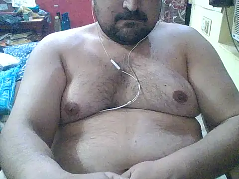 ARYANAVAILABLE online show from 03.14.26