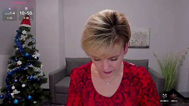 Julia Wilsone online show from 12.25.24