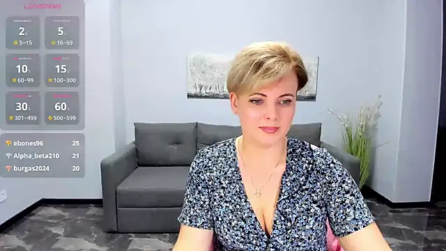 Julia Wilsone online show from 03.09.25