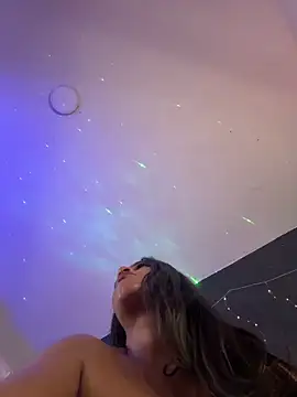 AlisonHoot69 online show from 10.13.25