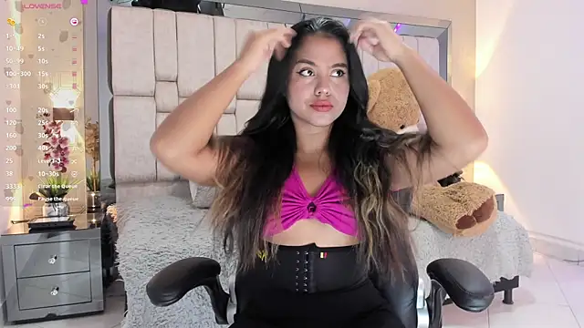 Snapshot of Marilyn-Cooper chatting on 03.16.25 Marilyn-Cooper online show from 03.16.25