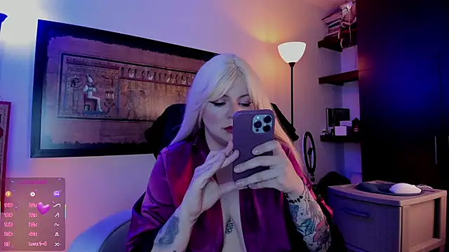 Irinaa Scarlett online show from 06.04.26