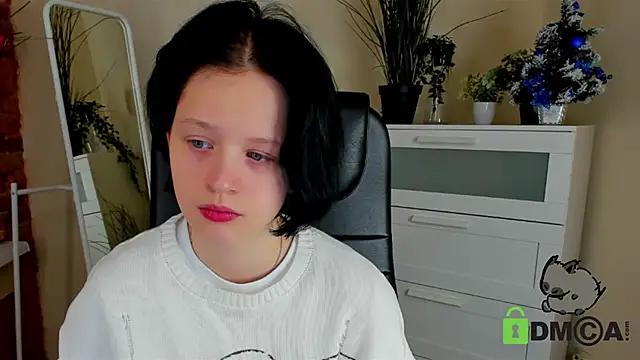 Alina Mills online show from 01.12.25