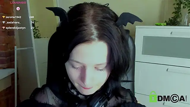 Alina Mills online show from 02.26.25