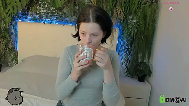 Alina Mills online show from 03.03.25