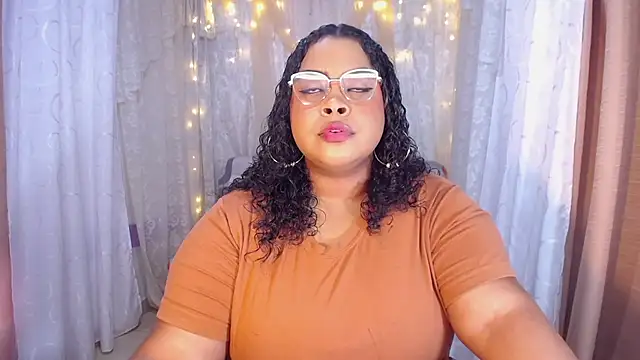 Snapshot of Ana_off_alana chatting on 01.29.25 Ana off alana online show from 01.29.25