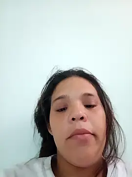 Alisonn Guzman  online show from 12.01.24