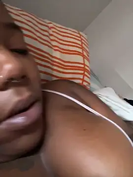 Snapshot of Goddess_Nafeesha chatting on 11.08.25 Goddess Nafeesha online show from 11.08.25