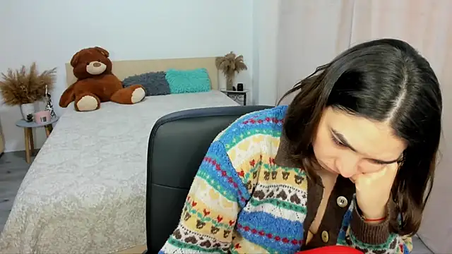 Alexa Dolly12 online show from 03.04.25