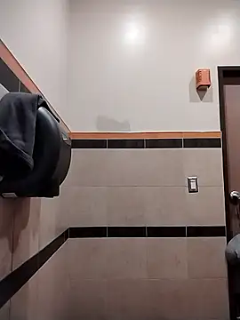 Snapshot of freakzmexx chatting on 01.10.26 freakzmexx online show from 01.10.26