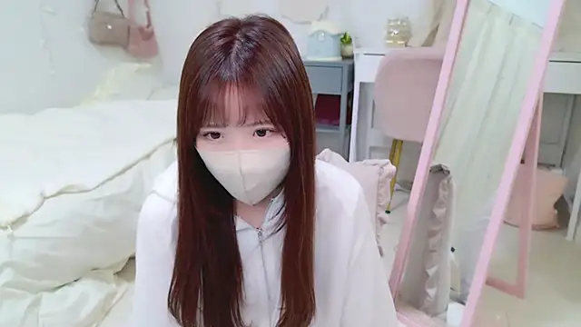 Sayuringo  online show from 12.18.24