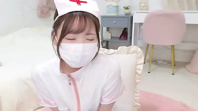 Sayuringo  online show from 02.18.25