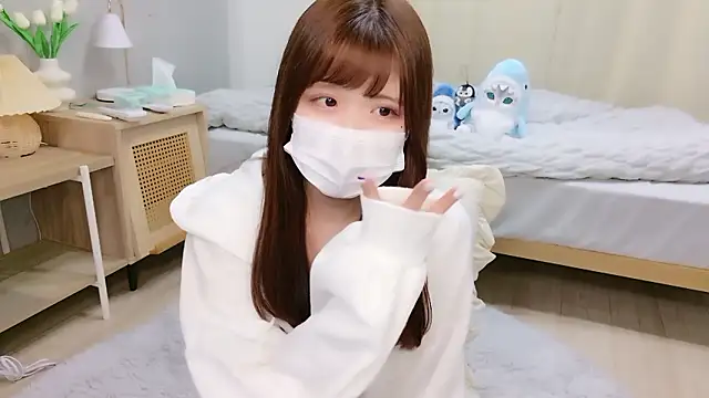 Sayuringo  online show from 10.11.25