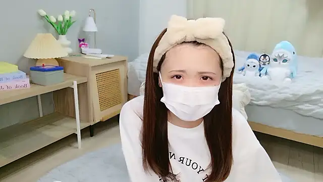 Sayuringo  online show from 10.25.25