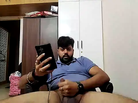 Hornie small Dick01 online show from 02.05.25