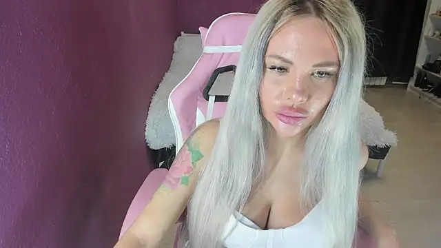 Lika8234 online show from 10.25.25