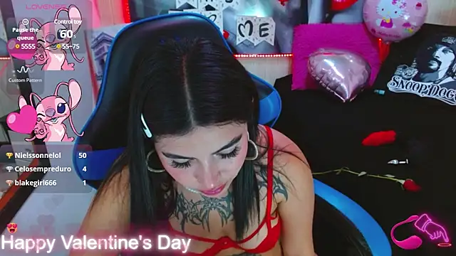  luna torres online show from 02.14.25