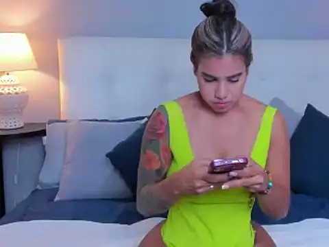 SaraaJhonsonn online show from 01.24.25