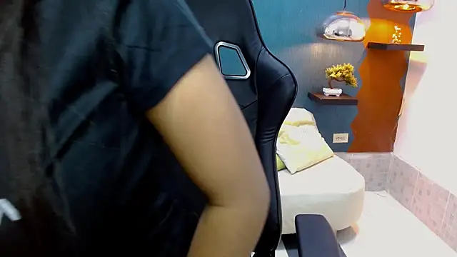 Melikasweetz online show from 03.20.25