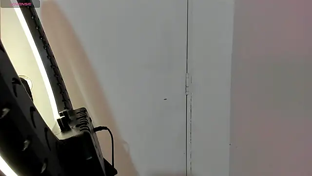 emma-hiill online show from 12.28.24