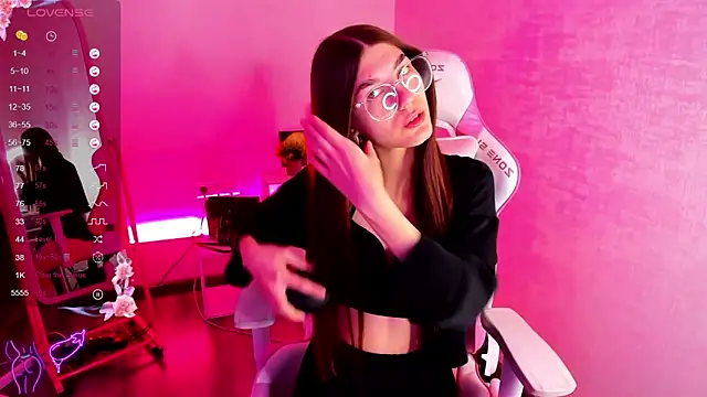 toooyour online show from 01.11.25