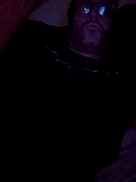 Snapshot of crazycam619 chatting on 11.15.25 crazycam619 online show from 11.15.25