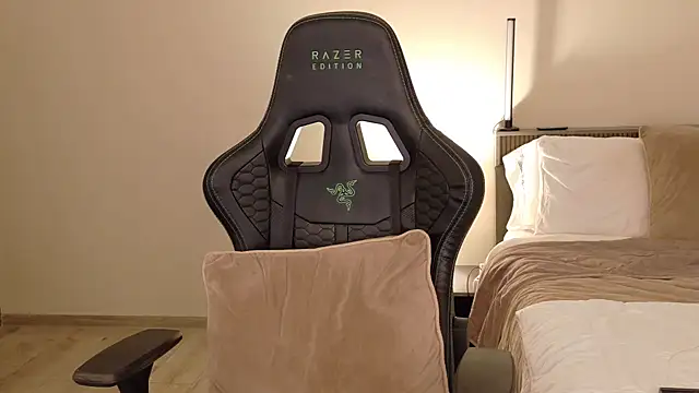 joycesilver online show from 09.17.25