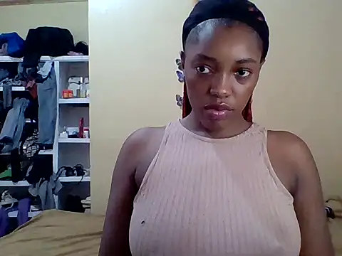 Zara Twilight online show from 12.18.25