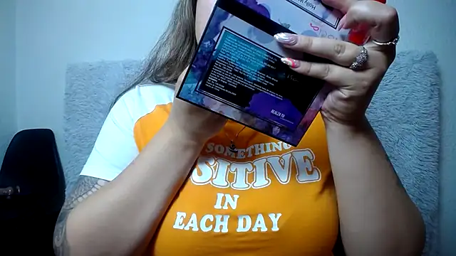 LinaBrowm online show from 03.04.25