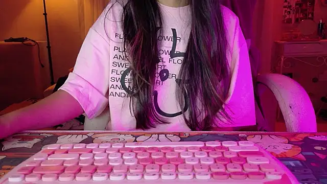 AllisonCatUwU online show from 06.17.26