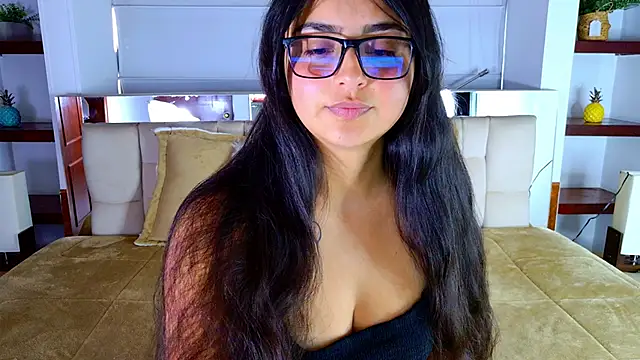 scarlleth  online show from 10.06.25