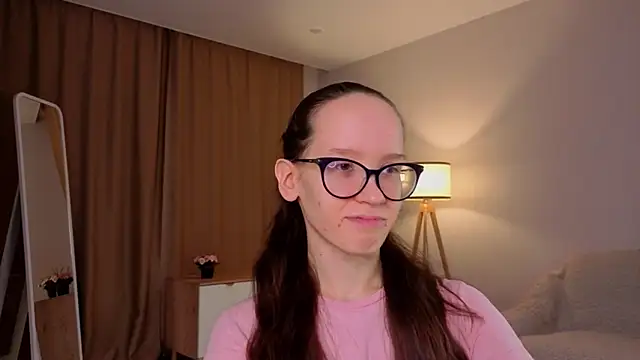 Snapshot of BettyBrowni chatting on 03.16.26 BettyBrowni online show from 03.16.26