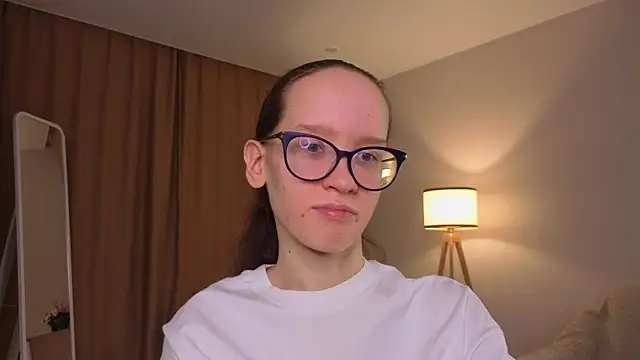 Snapshot of BettyBrowni chatting on 03.19.26 BettyBrowni online show from 03.19.26