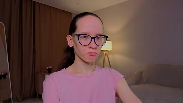 Snapshot of BettyBrowni chatting on 04.02.26 BettyBrowni online show from 04.02.26